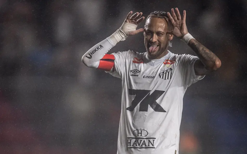 Neymar vira dúvida para o clássico entre Santos e São Paulo na Vila Belmiro