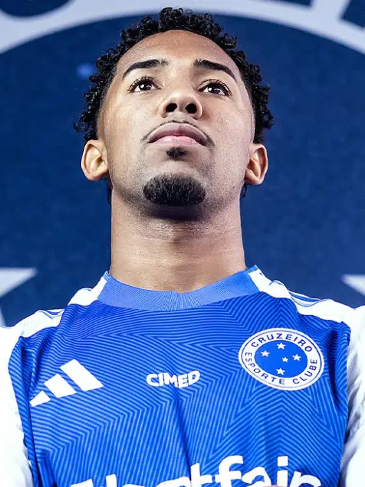 Da várzea ao Cruzeiro: a rápida ascensão de Ryan Guilherme