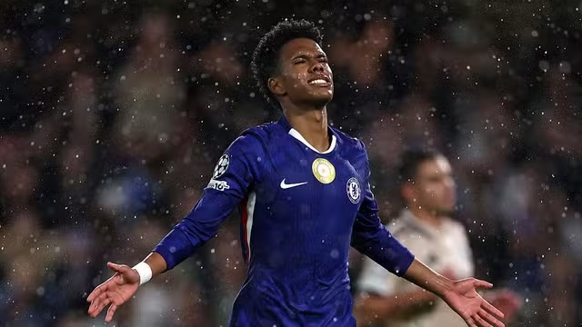 Chelsea detona o Ajax com direito a gol de Estêvão