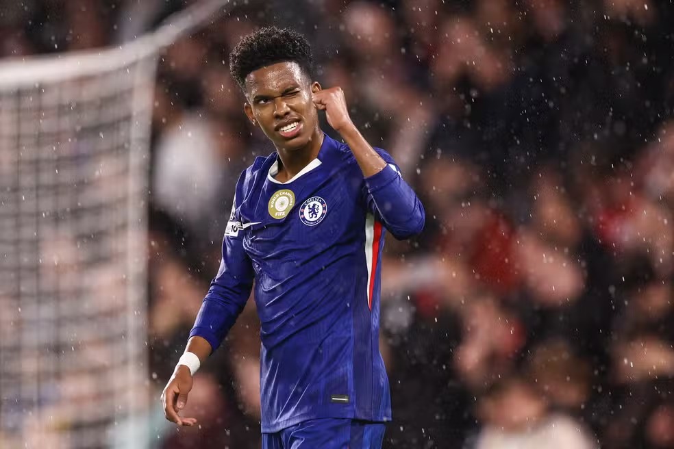 Maresca pede mais paciência com Estêvão no Chelsea