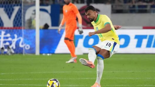 Fabricio Bruno pede desculpas após falha em amistoso