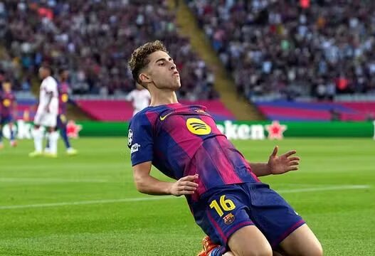 Barcelona detona o Olympiacos pela Champions com show dos seus atacantes