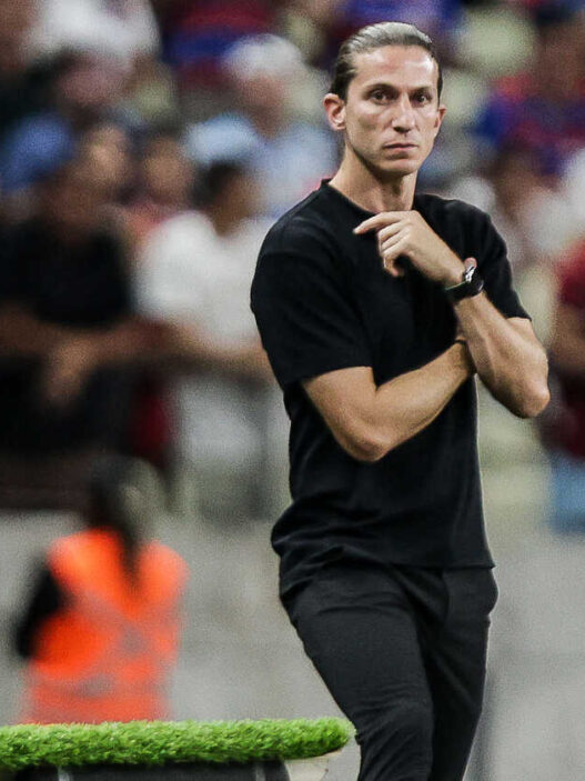 Flamengo soma dúvidas para jogo contra o Racing