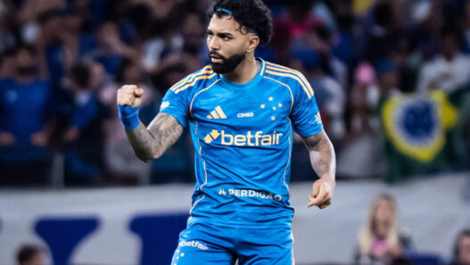 Jogos de hoje (18/10/25) ao vivo de futebol: onde assistir e horário