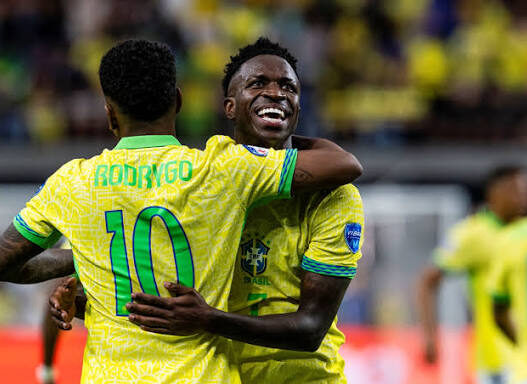 Ancelotti testa Vini Jr. e Rodrygo juntos em treino da Seleção na Coreia do Sul