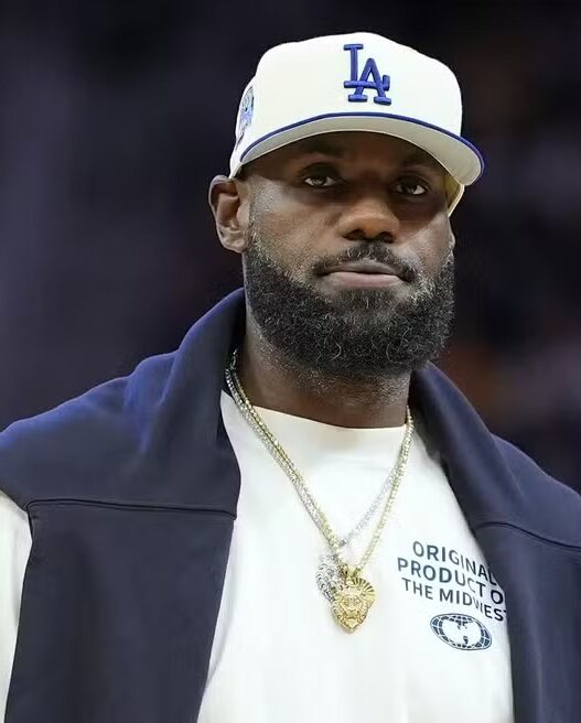 Site critica LeBron por repercussão de anuncio: "Foi a coisa mais cafona que ele já fez na carreira"