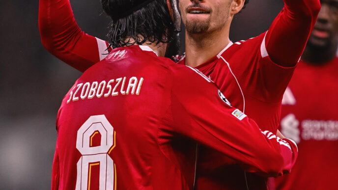 Liverpool massacra o Frankfurt pela Champions League