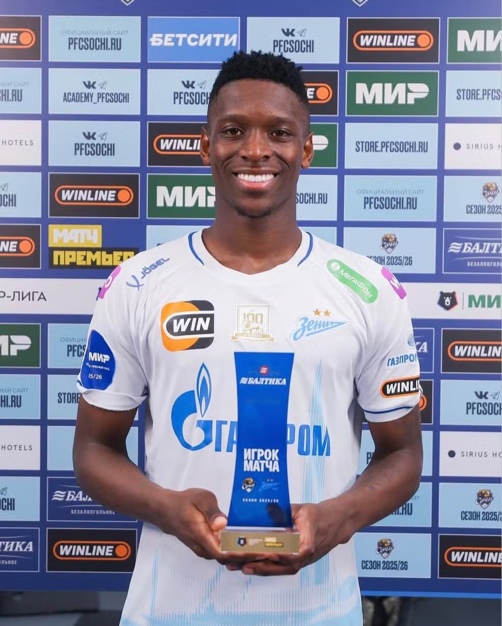 Luiz Henrique, ex-Botafogo, aparece em lista de maiores dribladores