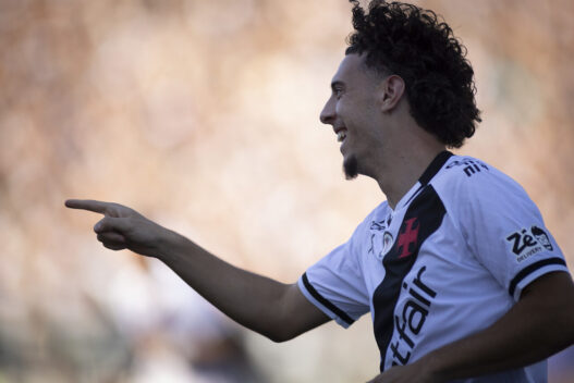 Jogos de hoje (26/10/25) ao vivo de futebol: onde assistir e horário