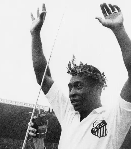 Eterno: Pelé completaria 85 anos, e clubes celebram o maior nome do futebol