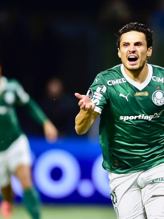 Alan e Veiga brilham, Palmeiras faz o que parecia impossível, derrota a LDU e garante vaga na final da Libertadores