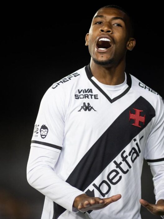 Rayan vira dúvida no Vasco para jogo do Brasileirão