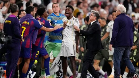 Vini Jr explica discussões no clássico entre Real x Barcelona