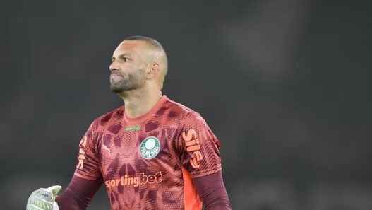 Fora da final? Weverton deve desfalcar Palmeiras contra o Flamengo