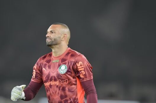 Fora da final? Weverton deve desfalcar Palmeiras contra o Flamengo