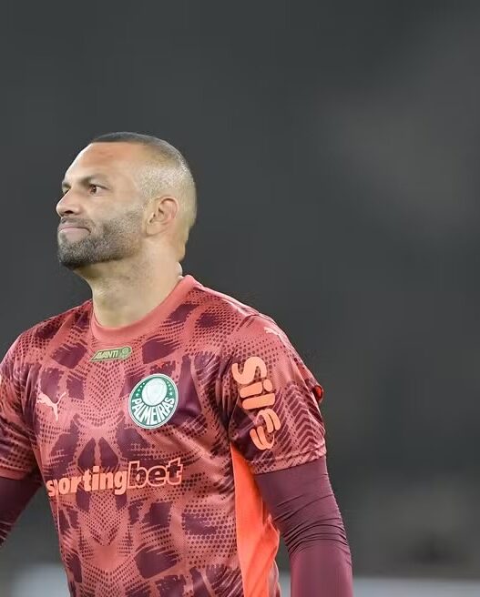 Fora da final? Weverton deve desfalcar Palmeiras contra o Flamengo