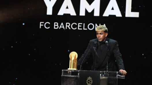 Rivaldo manda mensagem para Yamal sobe a Bola de Ouro: "Vai ganhar quando marcar mais gols e der mais assistências"