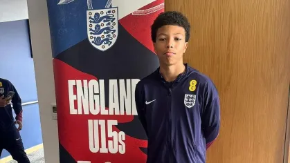 Filho de Thiago Silva é convocado pela seleção sub-15 da Inglaterra