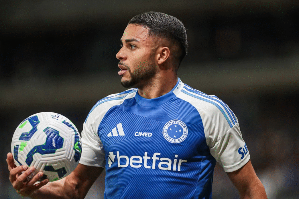 Wanderson sofre lesão grave e desfalca o Cruzeiro pelo restante da temporada
