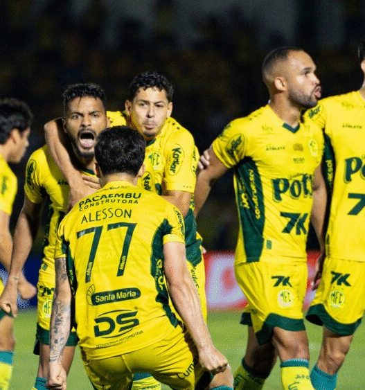 Mirassol vence o Fluminense e volta ao G4 do Brasileirão