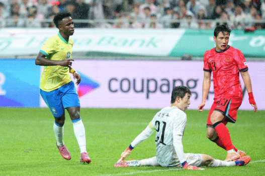 Vini Jr celebra goleada sobre a Coreia do Sul e elogia Ancelotti