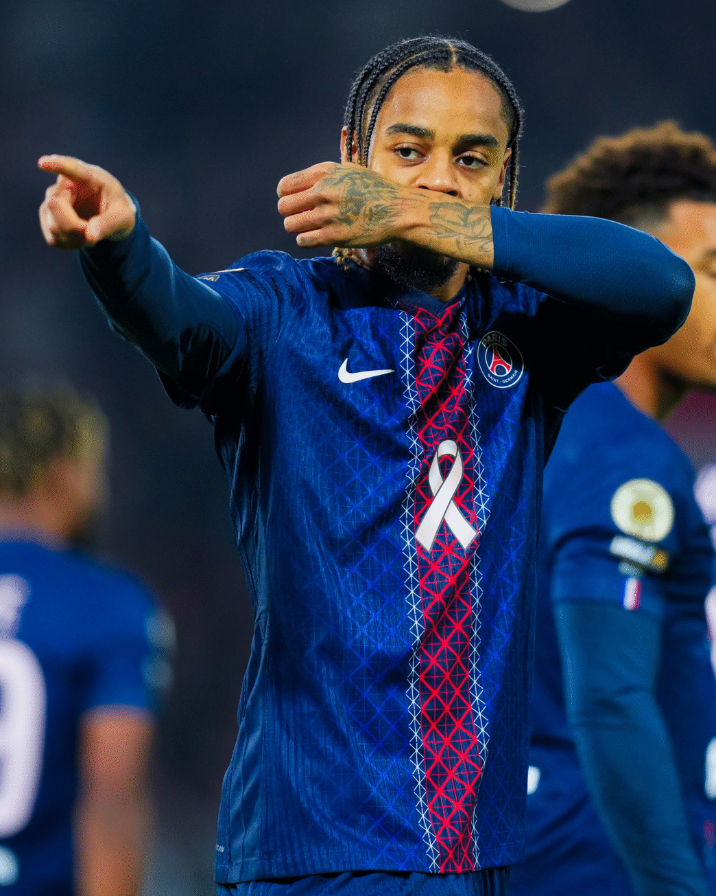 PSG e Strasbourg empatam em partida cheia de reviravoltas na Ligue 1