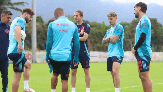 Flamengo se prepara para confronto direto com o Palmeiras pelo Brasileirão