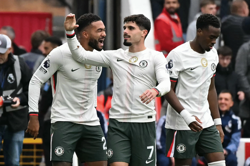 Chelsea vence o Nottingham Forest e entra no G4 da Premier League