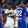 Vini Jr. discute com zagueiro do Getafe durante vitória do Real Madrid