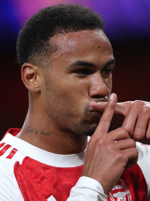 Arsenal joga bem e vence Atlético de Madrid