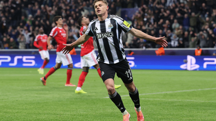 Newcastle domina e goleia o Benfica na Champions