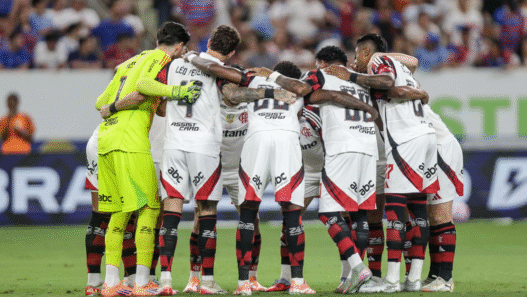 Flamengo viaja a Buenos Aires para decidir vaga na final da Libertadores; veja relacionados