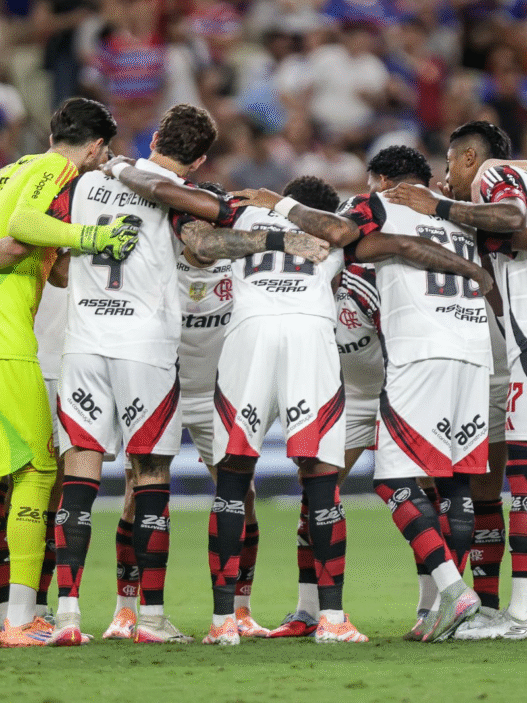 Flamengo viaja a Buenos Aires para decidir vaga na final da Libertadores; veja relacionados