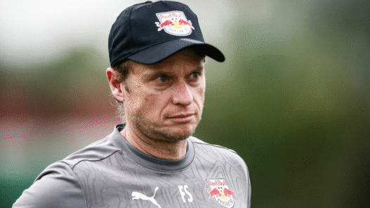 Bragantino decide pela demissão de Fernando Seabra