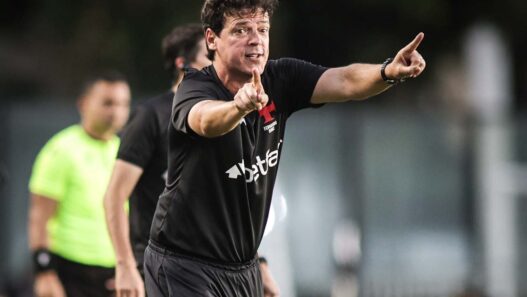 Jogos de hoje (28/11/25) ao vivo de futebol: onde assistir e horário