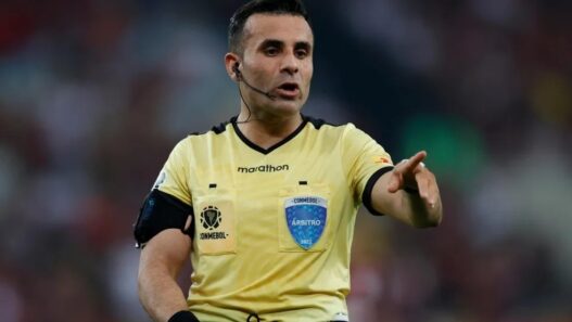 Conmebol define arbitragem de Atlético e Lanús, final da Sul-Americana