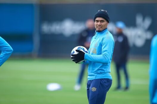 Grêmio sofre transfer ban da Fifa por dívidas de atletas