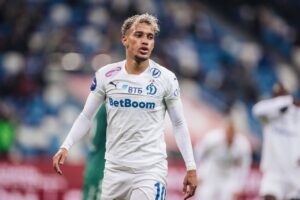 "Poderia estar na Seleção", Bitello lamenta não acerto com clube do Brasil