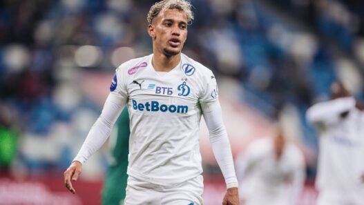 "Poderia estar na Seleção", Bitello lamenta não acerto com clube do Brasil