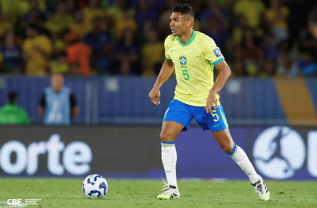 Casemiro cita Messi como exemplo para Neymar em tática pensando na Copa