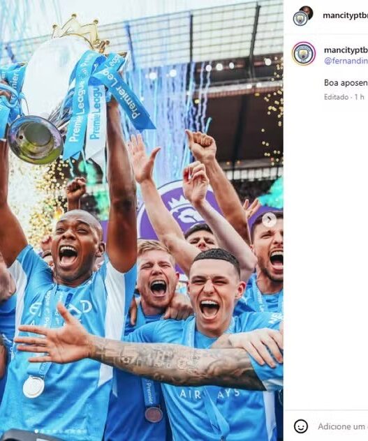 Fernandinho recebe homenagens após aposentadoria