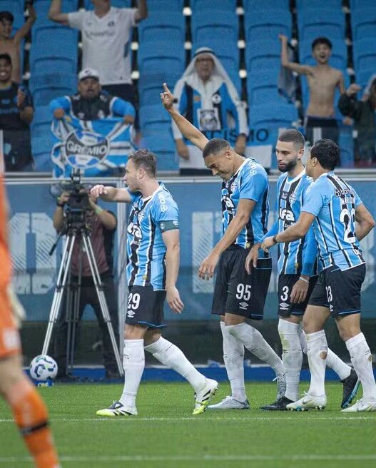 Grêmio bate o Vasco e passa o rival na tabela