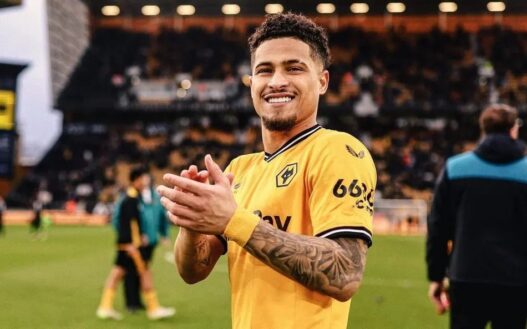 Gigante da Inglaterra busca contratação de João Gomes