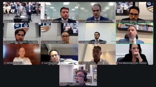 Bruno Henrique recebe multa máxima, mas está liberado para atuar pelo Flamengo