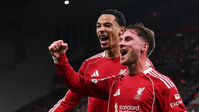 Liverpool vence Real Madrid e embola tabela na Champions