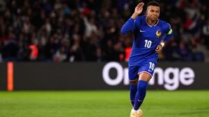 França vence com brilho de Mbappé, Ronaldo complica Portugal e Inglaterra mantém 100%; veja resumo