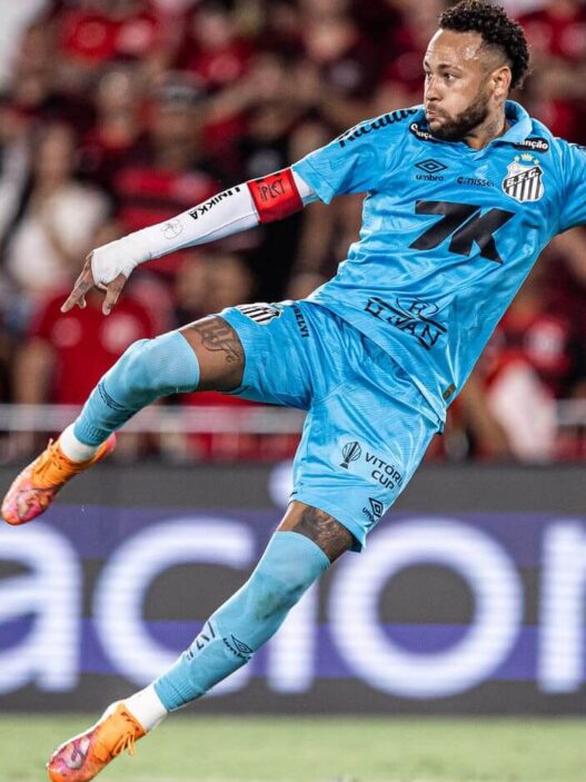 Ancelotti manda dicas para Neymar visando a Copa de 2026