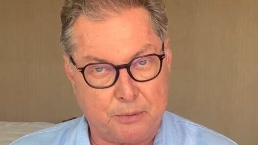 Ex-jogador detona Oswaldo de Oliveira após polêmica com Ancelotti: "Pior treinador que já trabalhei"