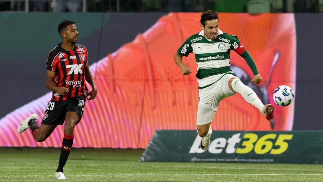 Palmeiras joga mal e desperdiça chance de voltar a liderança