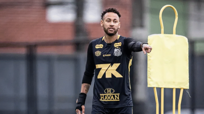 Neymar antecipa retorno para tentar ajudar o Santos contra o Fortaleza